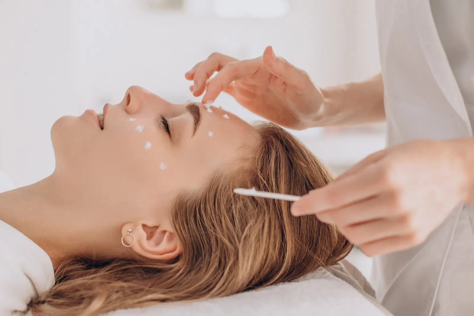 Case: made 120 leads at a price of $5.8 for a beautician